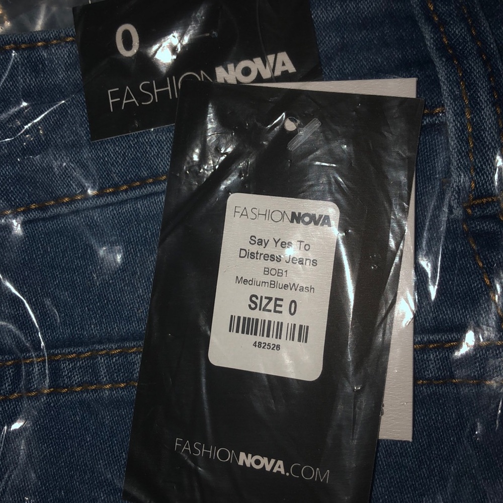 Fashion nova jeans